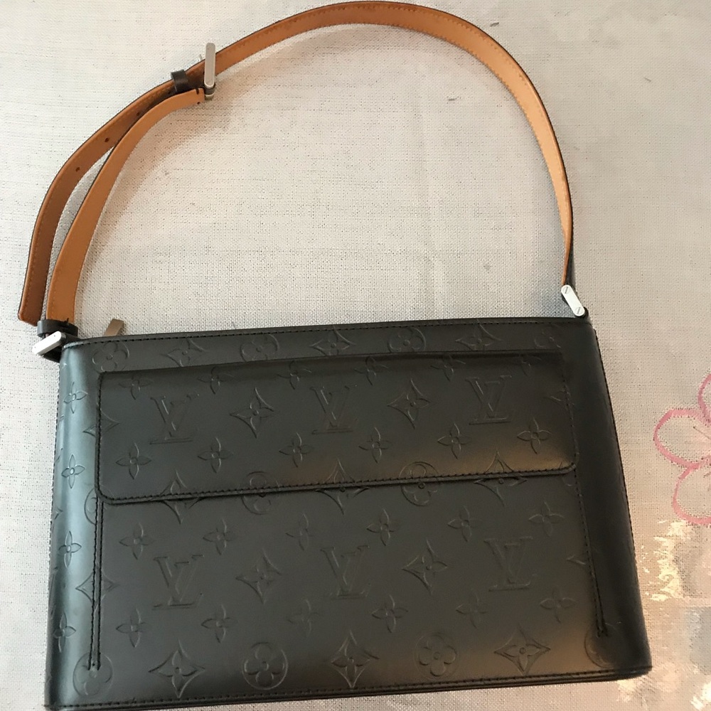 AUTHENTIC LOUIS VUITTON ALLSTON SHOULDER BAG